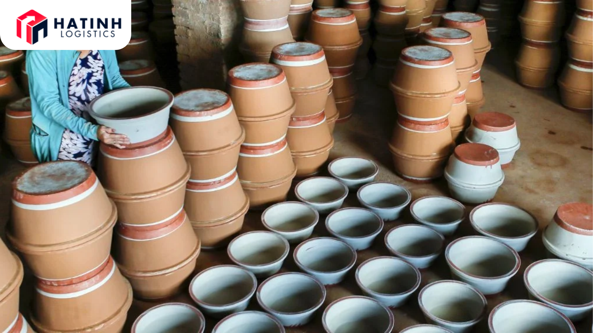 Gửi Hàng Từ Làng Nghề Việt Sang Anh: Tinh Hoa Gốm Sứ, Lụa, Mây Tre Vươn Ra Thế Giới Gửi Hàng Từ Làng Nghề Việt Sang Anh: Tinh Hoa Gốm Sứ, Lụa, Mây Tre Vươn Ra Thế Giới
