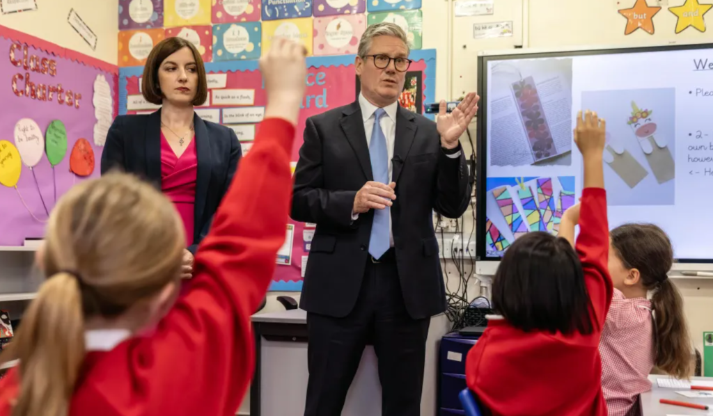 Anh Quốc Đề Nghị Cấm Hoàn Toàn Điện Thoại Trong Trường Học