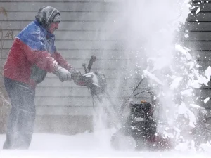 Vương quốc Anh hứng chịu đợt lạnh đầu tiên mùa Đông: Cảnh báo sức khỏe cấp amber được ban bố