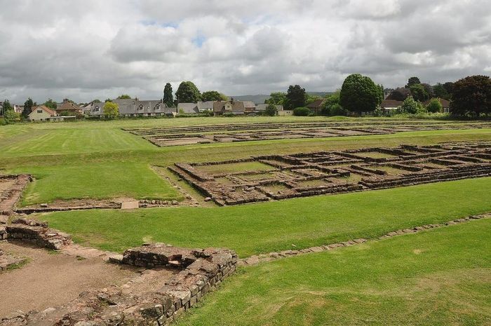 Isca Augusta pháo đài La Mã mạnh nhất nước Anh